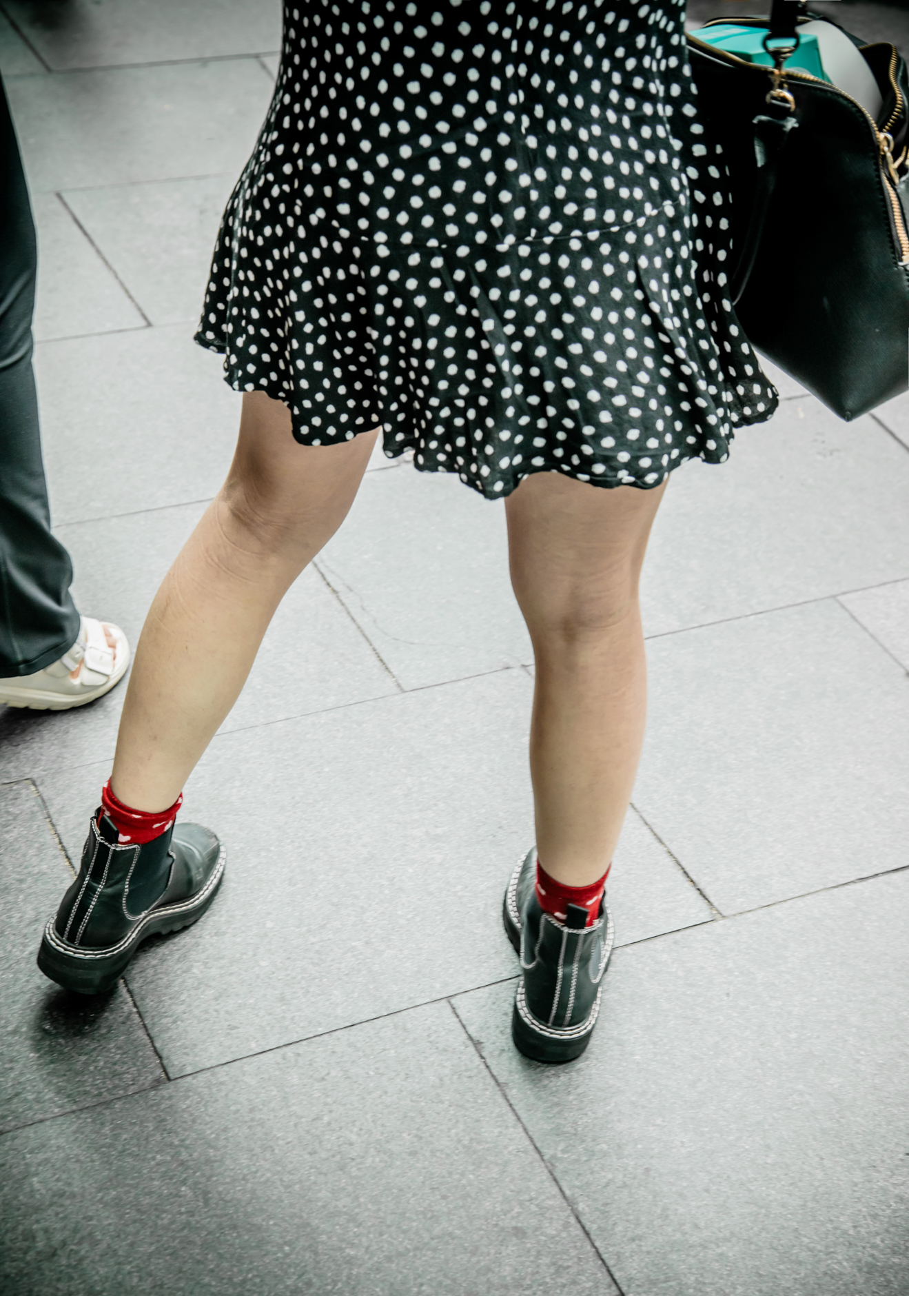 6 - Polka Dots